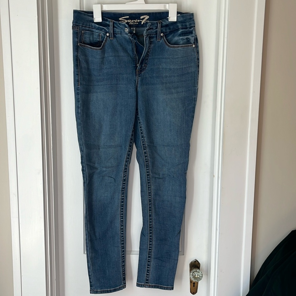 Seven 7 skinny leg jeans NWOT, medium wash denim size 12